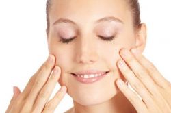 日常面部美白小窍门 美白不需要花大价钱