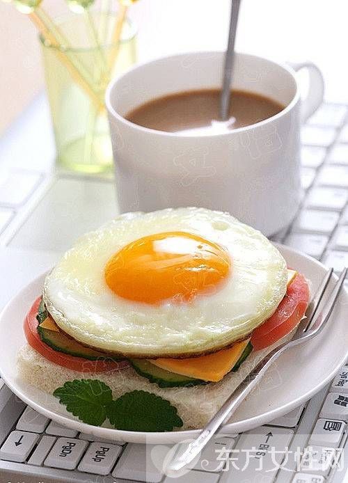 荷包蛋怎么煎 两大方法教你如何煎出一颗完美的荷包蛋