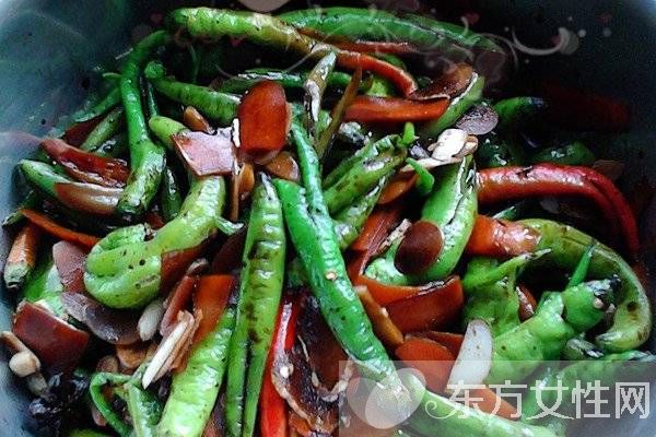 辣椒的腌制方法大全 这类人群最好不要吃辣椒哦