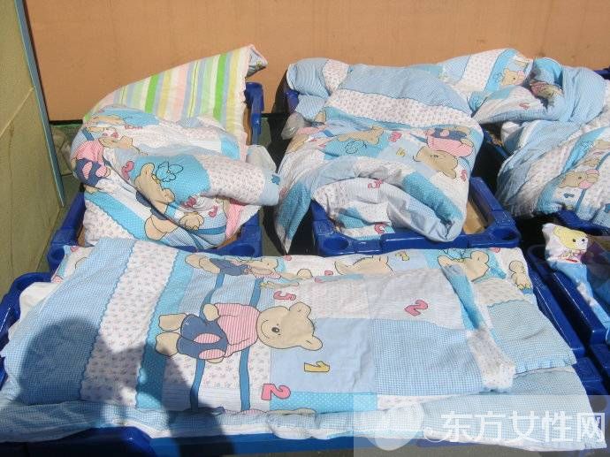 你知道被子晒多久吗 晒被子时还需注意一些细节