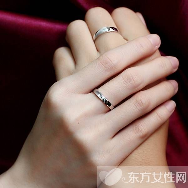 女生戒指戴法的含义 戴错戒指会引起很多误会的哦