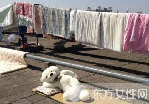 你知道被子晒多久吗 晒被子时还需注意一些细节