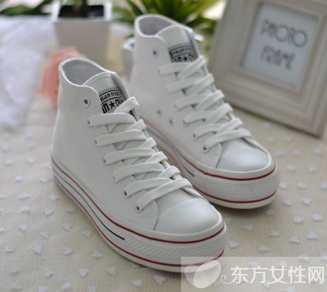 高帮帆布鞋鞋带系法 一鞋多穿的最佳穿法推荐