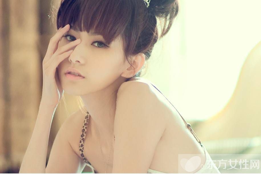 女人小便很黄怎么回事 小便后该用纸擦吗