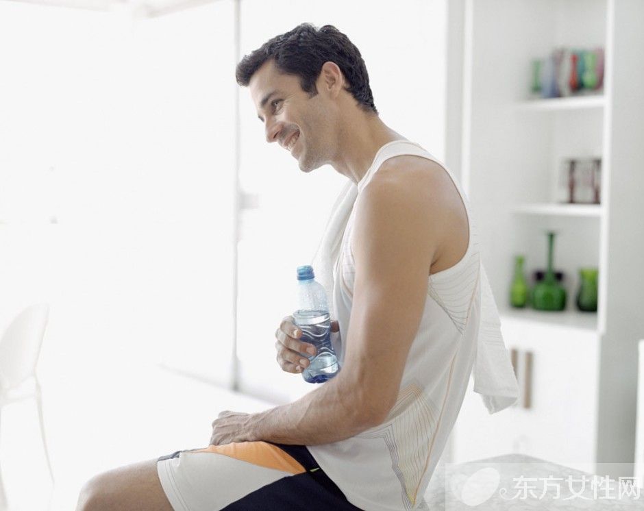 关于男性健康知识 造成男性不育的不良习惯赶紧改
