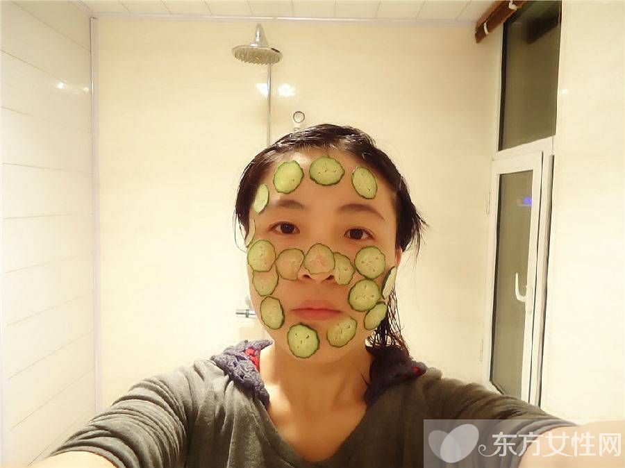 贴黄瓜片的好处有哪些 方法不对小心适得其反