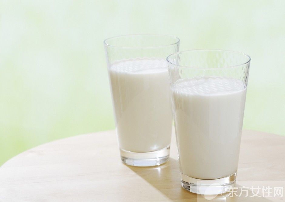 牛奶洗脸有什么好处 这些牛奶护肤方法简直太牛啦