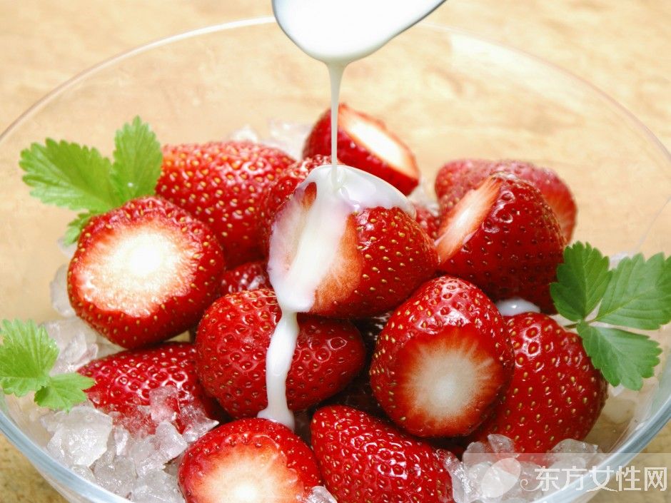 草莓的营养价值及功效 让你越吃越美的水果哦