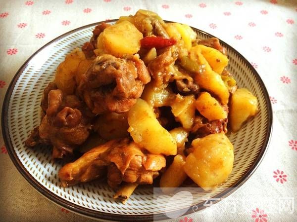 马铃薯是土豆吗 马铃薯家常美味做法推荐