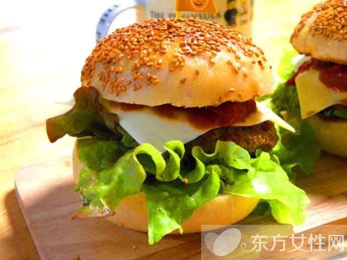 早餐的营养搭配 这个点吃早餐让你精神满满一整天