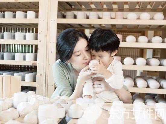 韩国演员李英爱 家庭才是女人的归宿