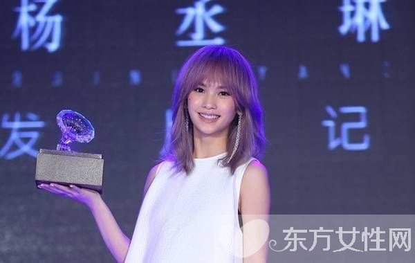 杨丞琳谈李荣浩 可以嫁 男友超幽默只有她懂