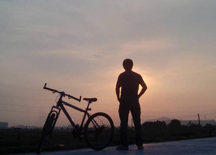 你知道吗 单身太久会让你想爱又不敢爱