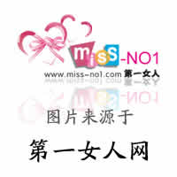 我帮闺蜜的老公脱掉了衣服