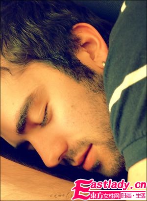 禽兽老师骗我上床后玩劈腿