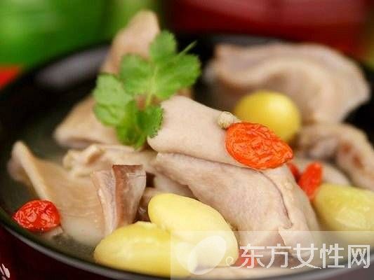 冷空气驾到 赶紧来一碗冬季滋补汤暖暖身