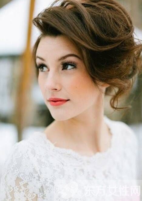 短发新娘造型也很美 不信你瞧瞧