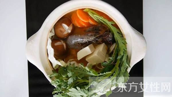 韩式泡菜海鲜锅 谁说不能一个人吃火锅