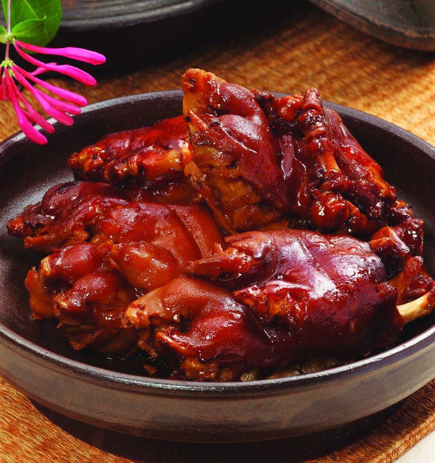 猪脚炖花生的两大家常做法及营养功效