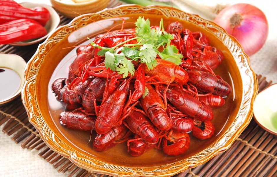 美味十三香龙虾的做法 味鲜且低脂肪