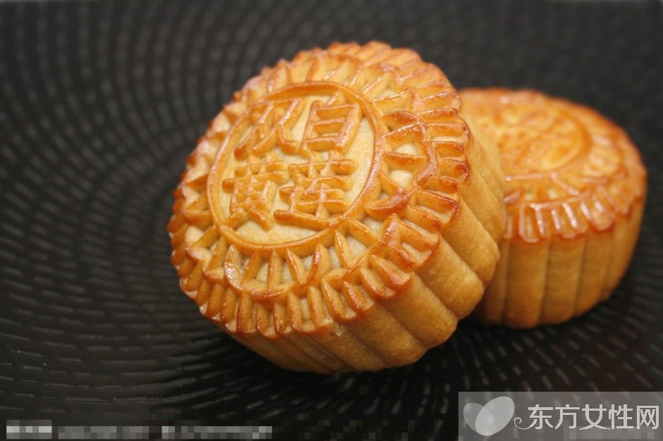 月饼的传统做法介绍 你知道月饼的由来吗