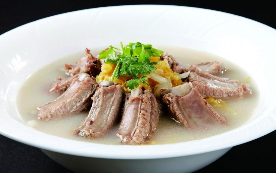 酸菜炖排骨是什么地方的菜 揭酸菜炖排骨做法