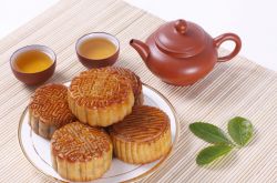 月饼的传统做法介绍 你知道月饼的由来吗