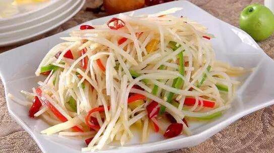 炒土豆丝的做法 揭如何炒土豆丝不粘锅