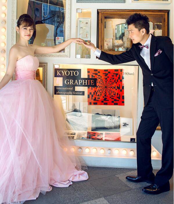 8款婚纱照创意造型 让你的婚纱照个性十足