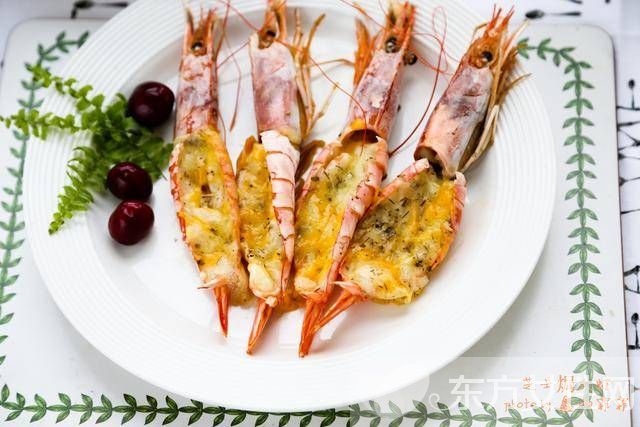 揭芝士焗大虾做法 芝士焗虾怎么做好吃