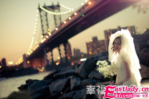 婚纱写真 新娘与伴娘的性感PK秀