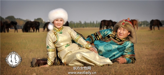 蒙古族婚纱照感受质朴的爱情