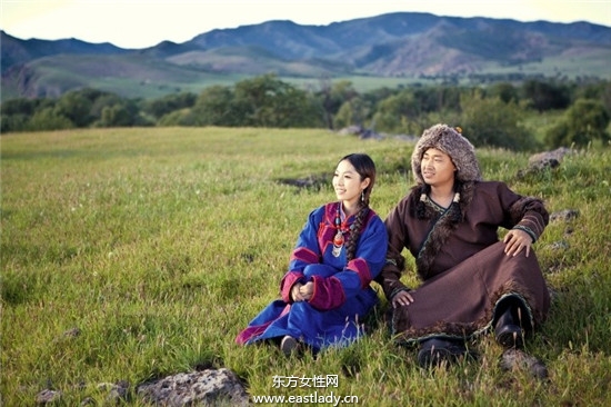 蒙古族婚纱照感受质朴的爱情
