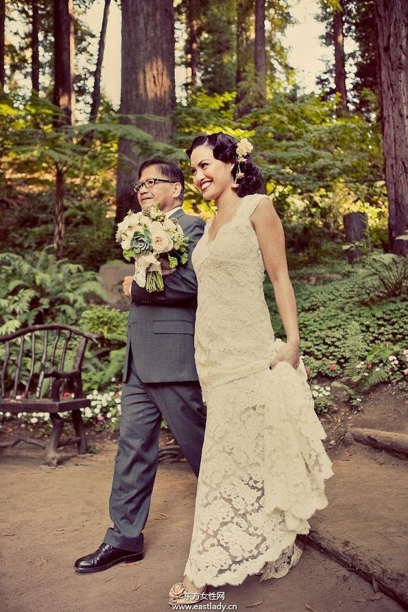 19世纪初主题复古婚纱照幸福满满的