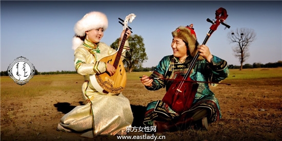 蒙古族婚纱照感受质朴的爱情