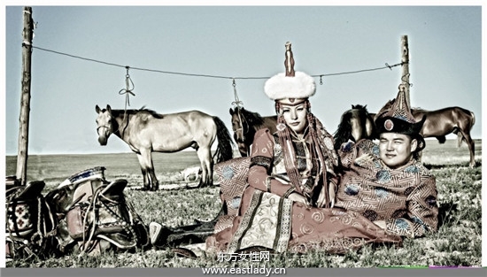 蒙古族婚纱照感受质朴的爱情