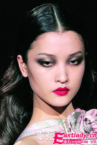 丹凤眼东方美 百变杜鹃示范古典新娘妆