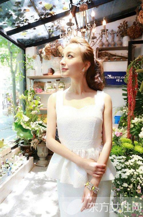 吴昕真实身高到底是多少 33岁吴昕与李易峰是情侣吗