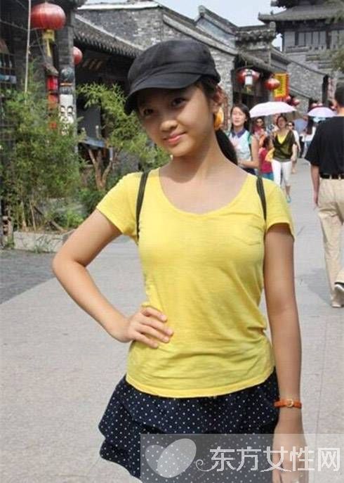 林妙可家庭背景个人资料 晒比基尼照露深沟