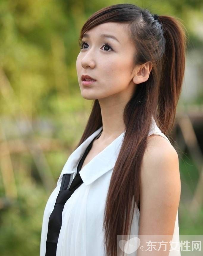 娄艺潇老公是谁 整容前照片流出网友大呼不相信