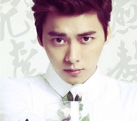 吴昕真实身高到底是多少 33岁吴昕与李易峰是情侣吗