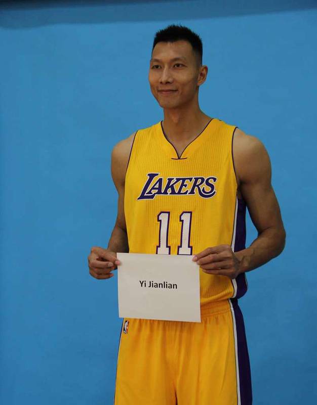 湖人将裁掉易建联 阿联短暂的湖人生涯