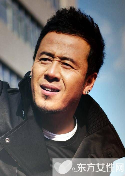 杨坤丁丁露骨床照大曝光 杨坤老婆个人资料遭扒