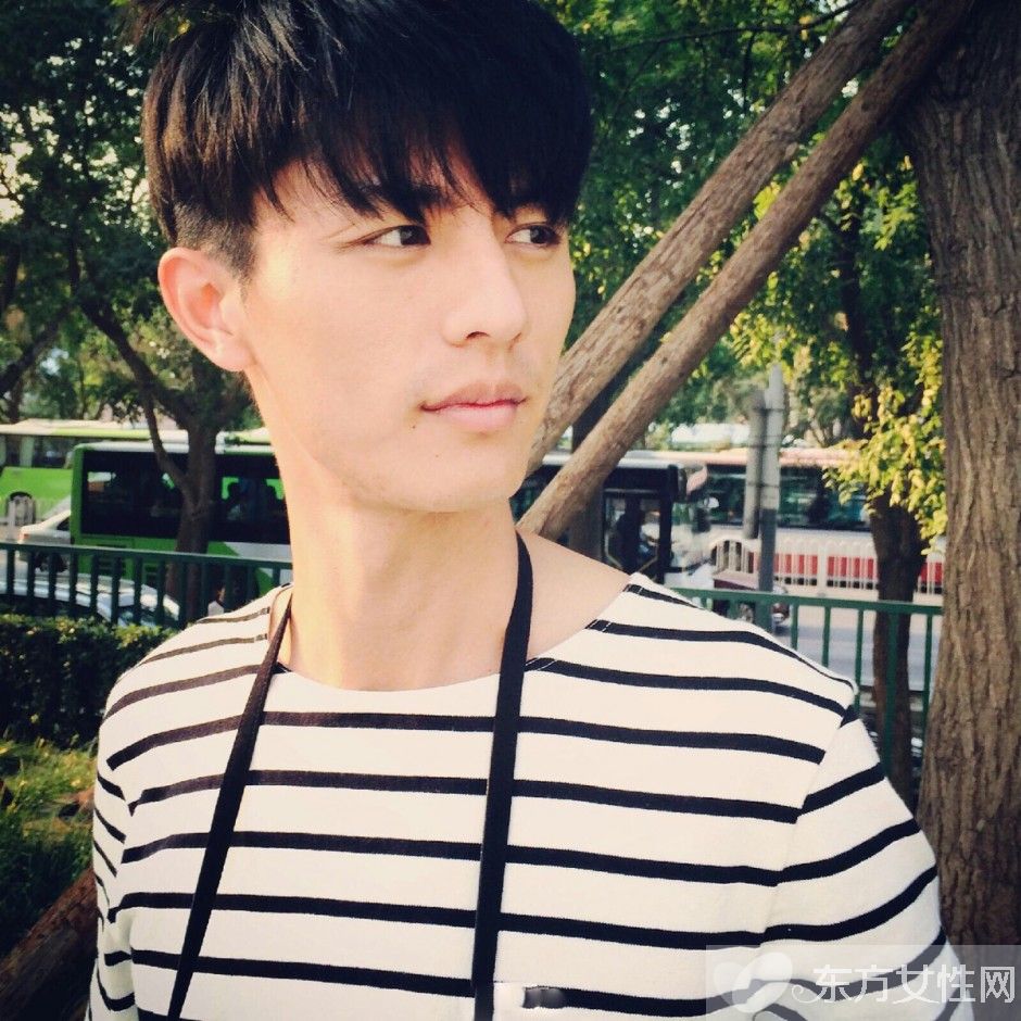 刘畅老婆吴子佳到底有多富 颜值爆表的一家子