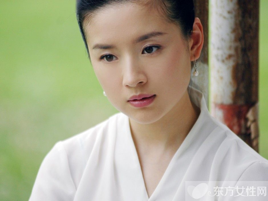 董洁浓妆黄牙变大妈近况堪忧 揭与王大治分手内幕