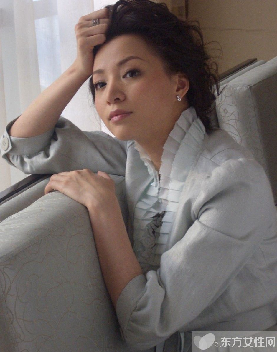 董卿与黄辉分手真相揭秘 美貌事业兼得为何迟迟未嫁