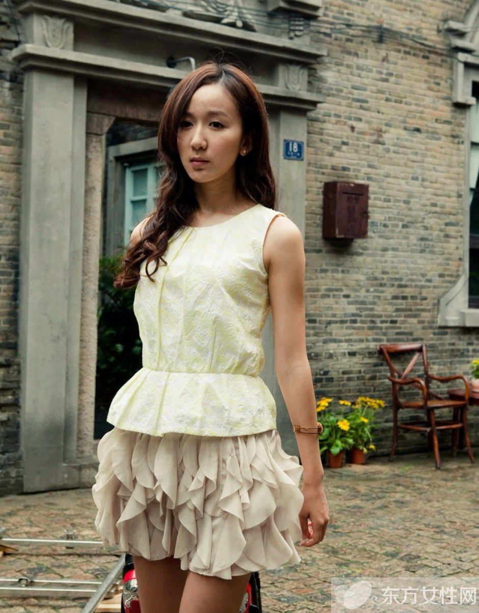 娄艺潇老公是谁 整容前照片流出网友大呼不相信