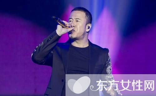 杨坤丁丁露骨床照大曝光 杨坤老婆个人资料遭扒