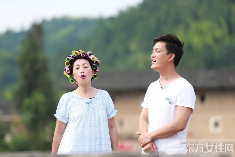 村长李锐老婆照片介绍 女儿跳跳人小鬼大表白TFBOYS