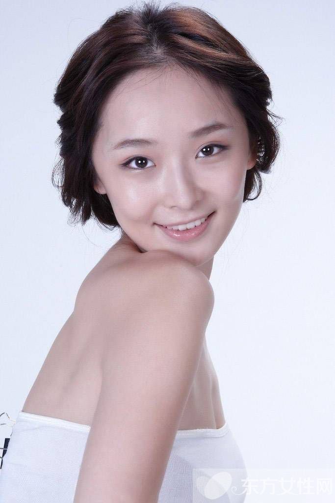 李曼床戏太骚个人资料遭扒 李曼罗晋分手原因揭秘